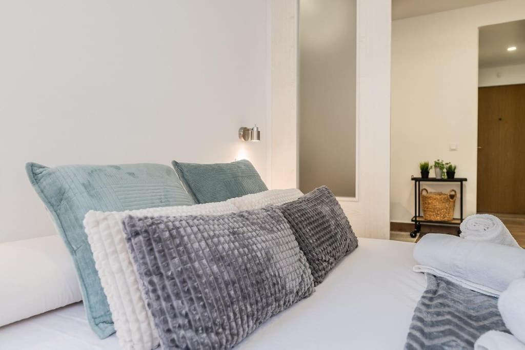 Lxr Neptuno Renovated And Pool Appartamento